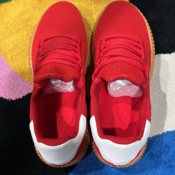 Brand new shoes for men super comfortable and cheap and great for travelling - Picture 7 of 8